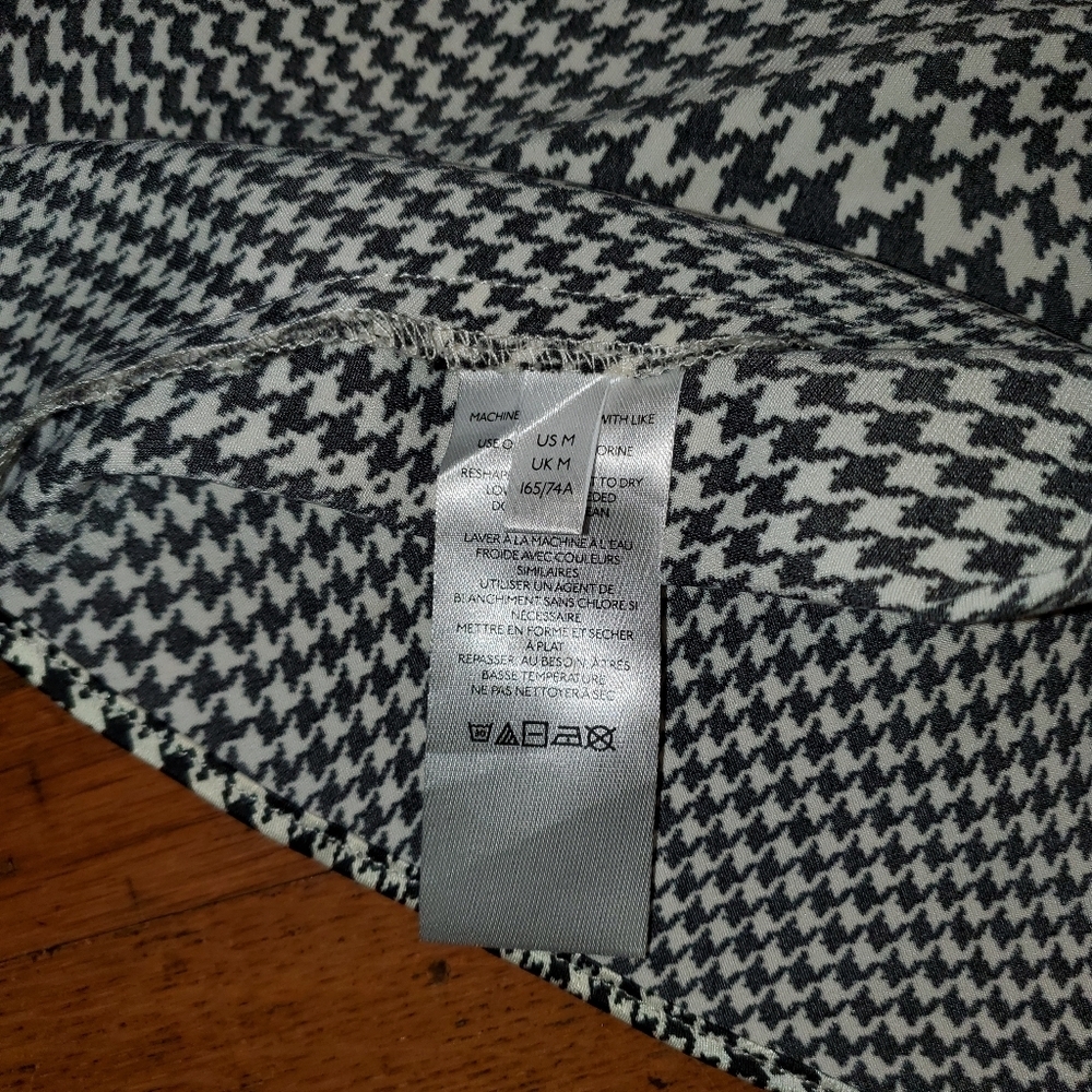 Urban Outfitters Optical Illusion Houndstooth Skirt With Slit - Picture 7 of 11